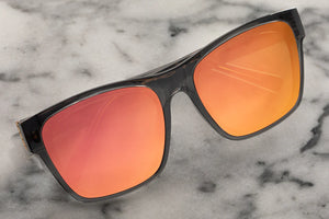 MARILYN SUNGLASSES: Bingkai Hitam x Rose Gold