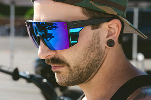 PERFORMANCE LAZER FACE SUNGLASSES: Silver