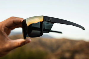 PERFORMANCE QUATRO SUNGLASSES: Ultra Black